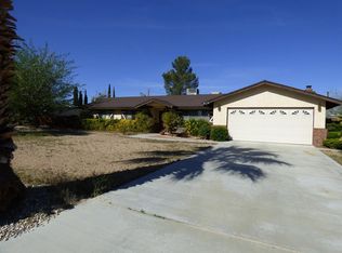 15136 Kinai Rd, Apple Valley, CA 92307
