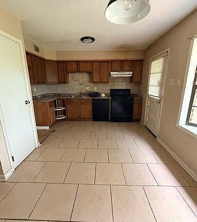 2nd image of 205 Chaumont Dr