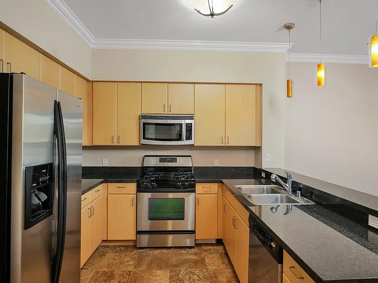 445 Island Ave #407 — Photo 6