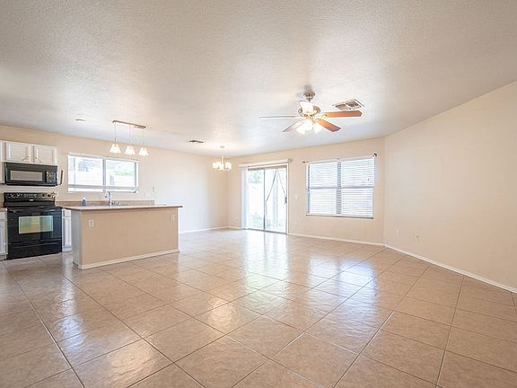 5th image of 15105 N 155th Ln