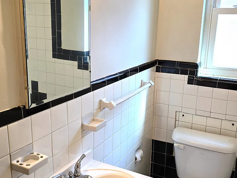 3884 Vine St — Photo 12