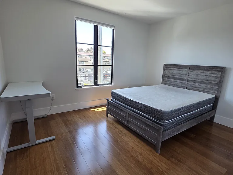 2550 Regent St #9 — Photo 24