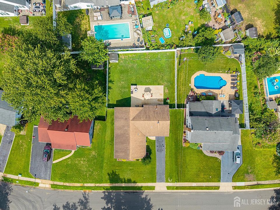 1st image of 164 Idlebrook Ln