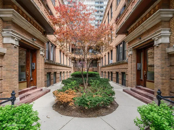 2745 N Hampden Ct APT 1E, Chicago, IL 60614