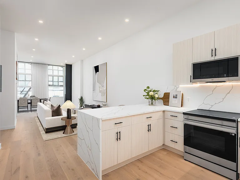 111 Reade St #3 — Photo 2