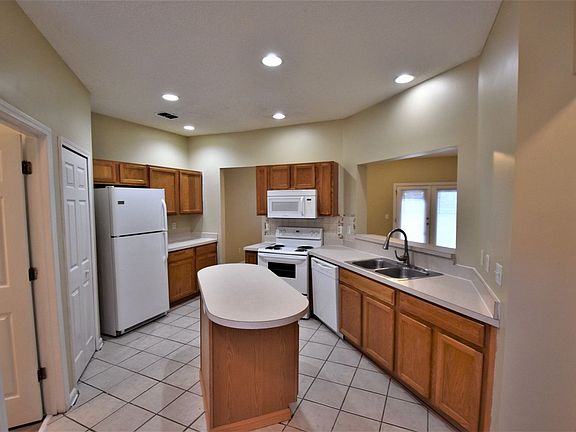 5th image of 86127 Riverwood Dr