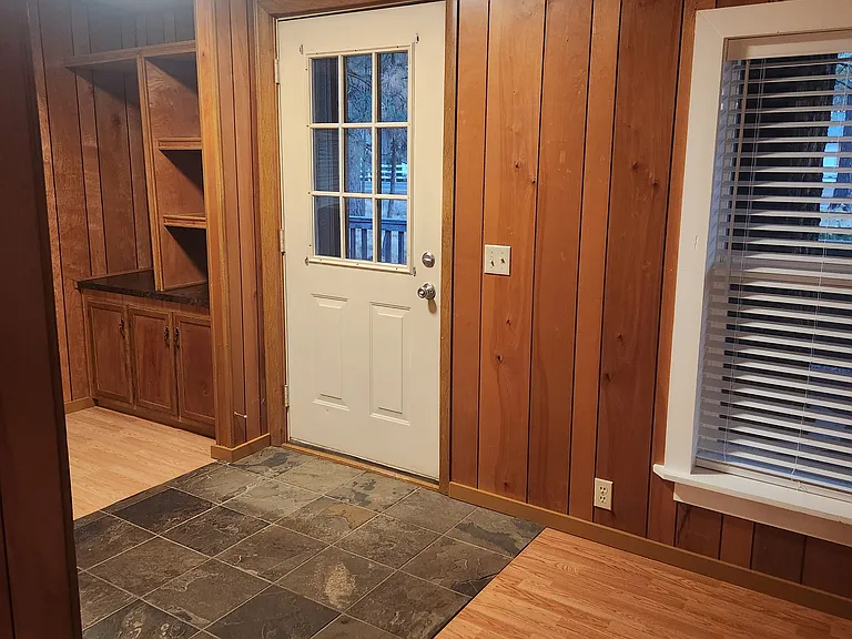 18954 River Woods Dr — Photo 3