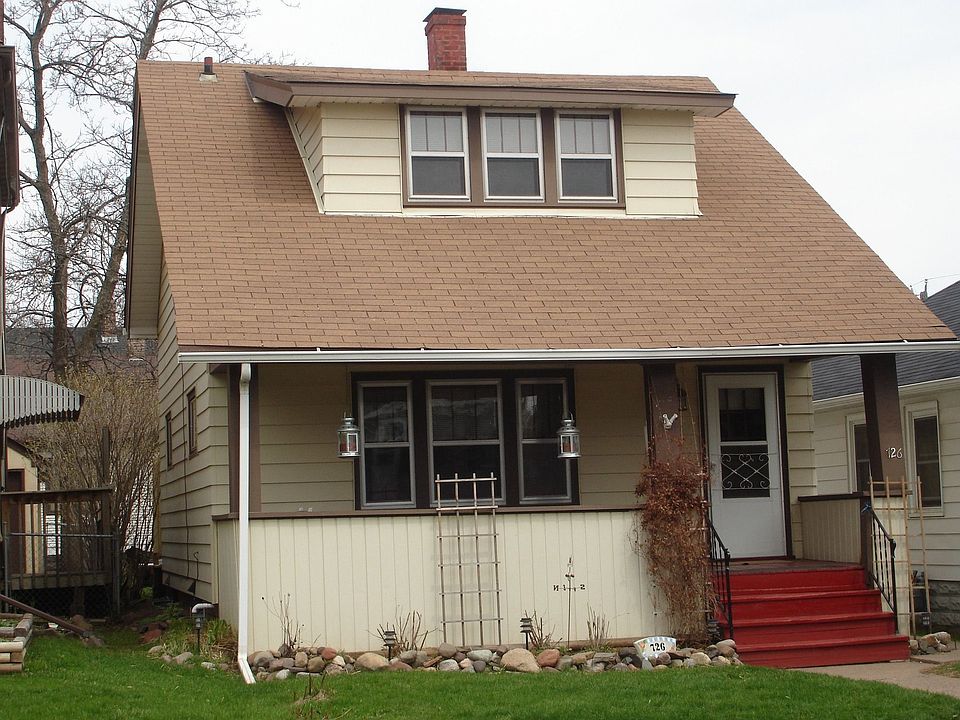 1st image of 726 N 43rd Ave W