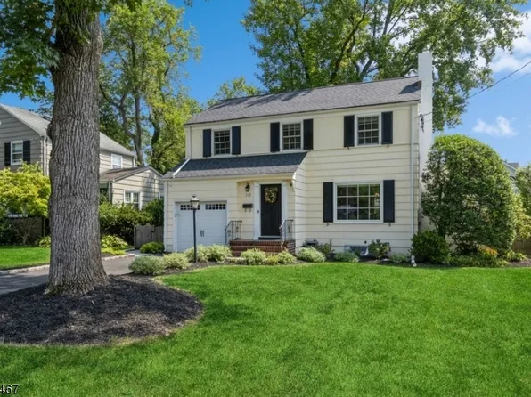 319 Clifton St, Westfield Town, NJ 07090