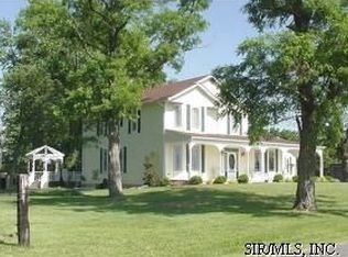 4956 Dauderman Rd, Alhambra, IL 62001