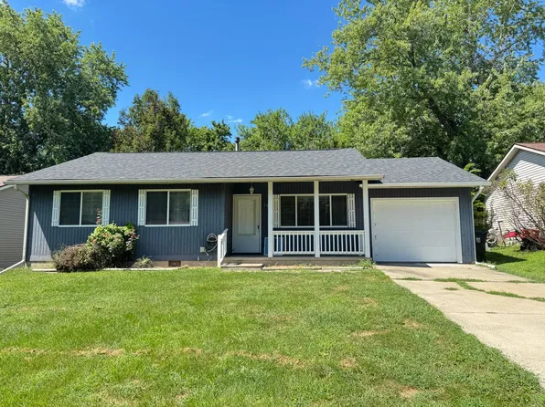 109 Churchill Rd, Normal, IL 61761