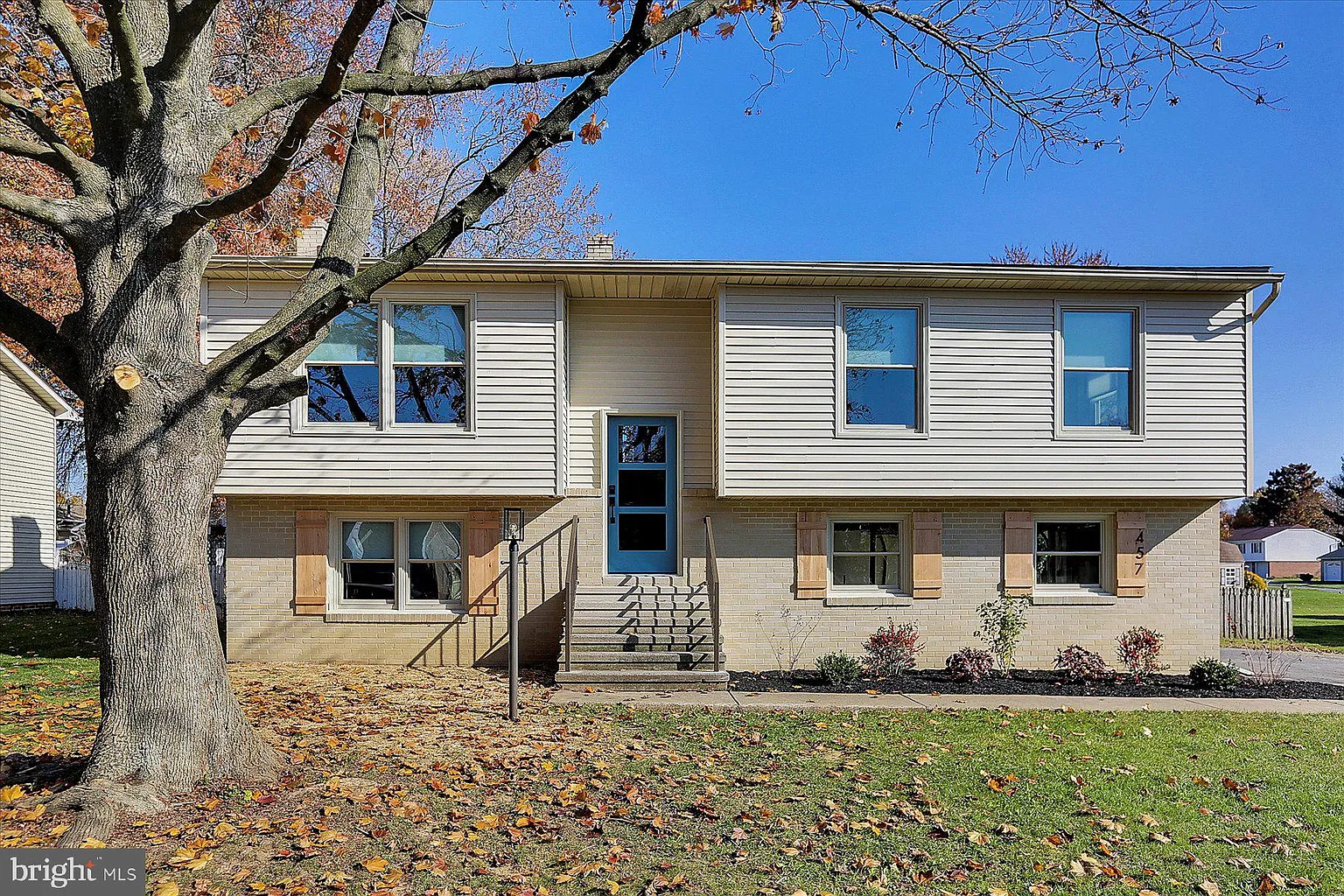 457 Ashford Dr photo 1