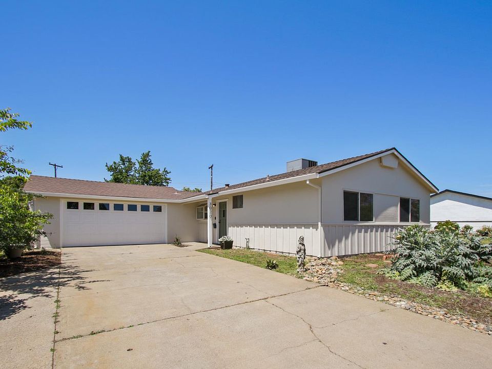 1st image of 3020 Mills Park Dr