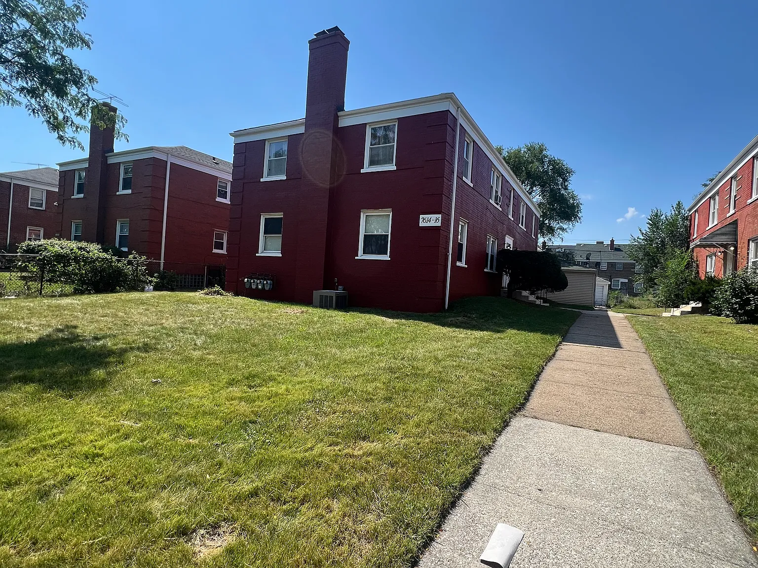 2 bed, 650 sqft, $1,250 — Photo 1