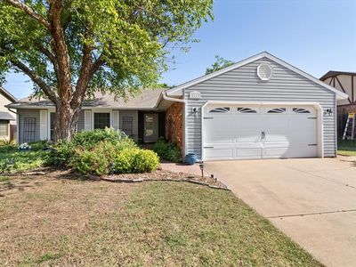 2113 Castle Rock, Edmond, OK, 73003