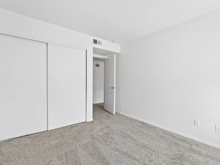 9325 W Desert Inn Rd #190 — Photo 13