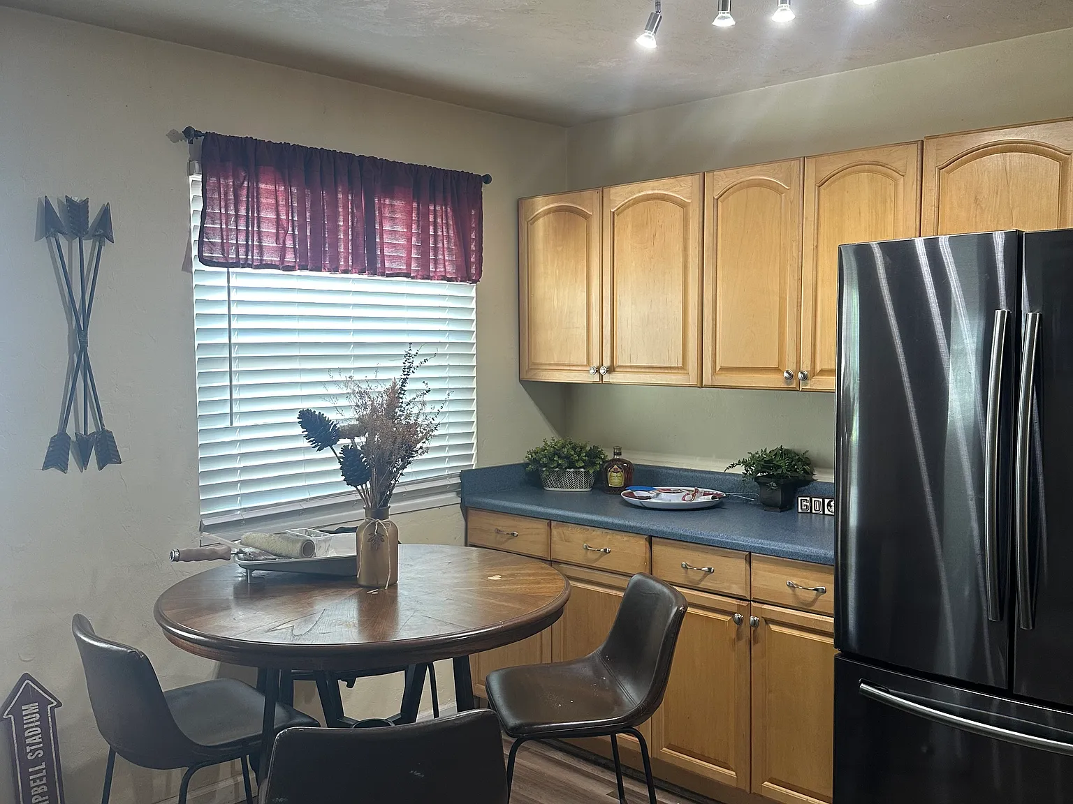 2 bed, 2.5 bath, 1083 sqft, $750 — Photo 3