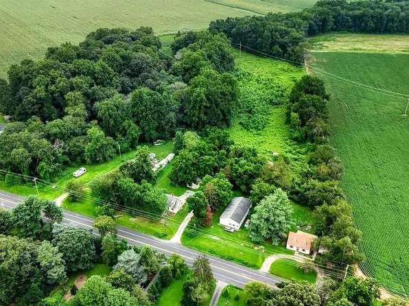 1353 Wyoming Mill Rd, Dover, DE 19904