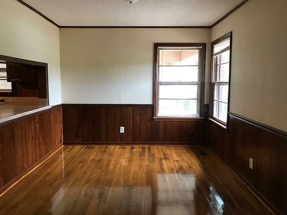 5th image of 1113 W Ford Ave