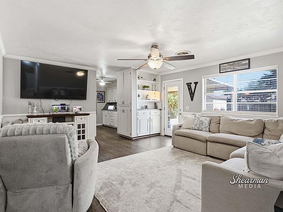 5th image of 4511 Melody Ln