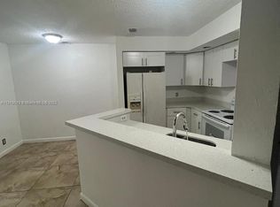 3450 Pinewalk Dr N APT 425, Pompano Beach, FL 33063
