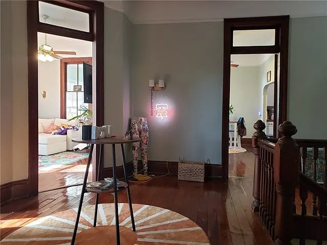 3 bed, 1.0 bath, 1350 sqft, $2,700 — Photo 3