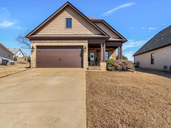 1022 Villa Dr, Jonesboro, AR 72405