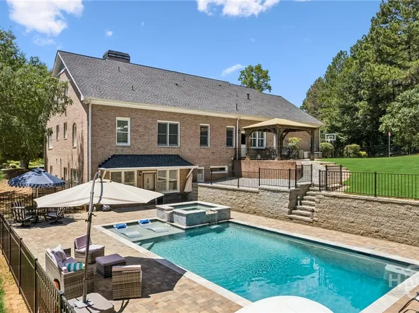 1552 Gracebrook Drive, Lawrenceville, GA 30045