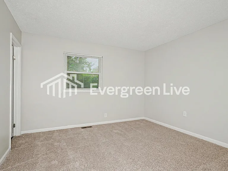 2172 Millvalley Dr — Photo 7