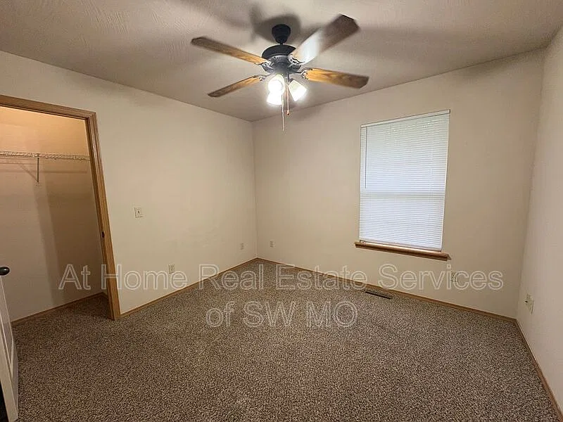 2 bed, 2.0 bath, 1000 sqft, $1,125 — Photo 4