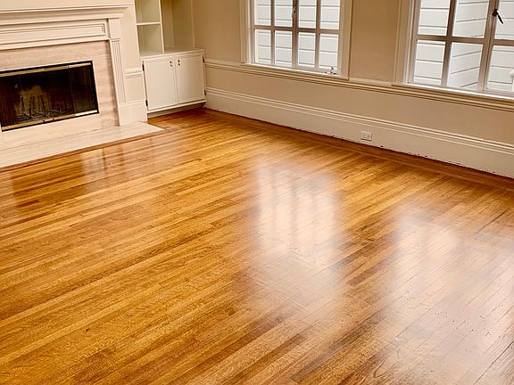 2nd image of 6 Commonwealth Ave APT 3