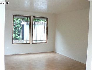 3rd image of 6120 Geer St