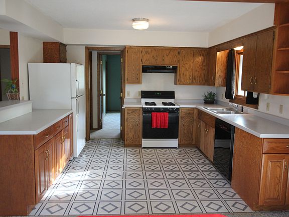 2nd image of 4009 79th Ln N