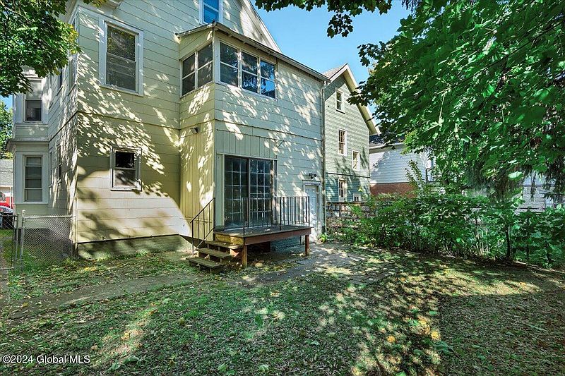 5th image of 2336 16th Street