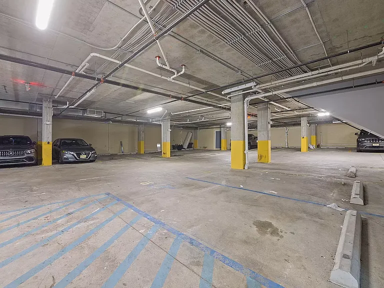 6400 Jefferson St #206 — Photo 17