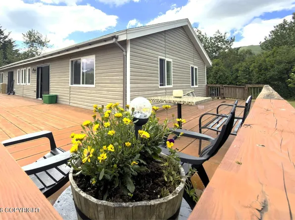 10797 Chiniak Dr, Kodiak, AK 99615