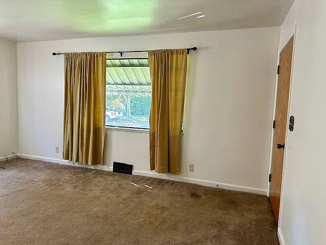 751 Thayer St #1 — Photo 7