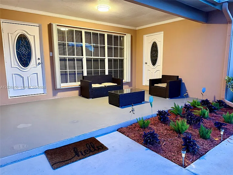 206 SE 3rd Pl — Photo 6