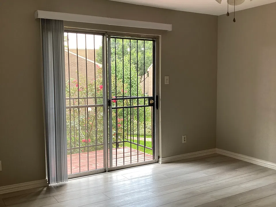 12905 Woodforest Blvd #705
