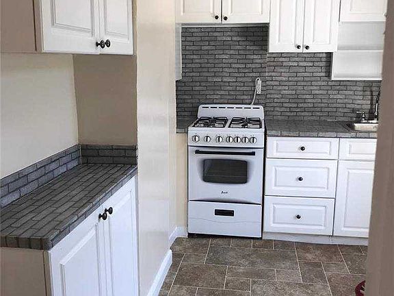 3rd image of 101-61 125th St