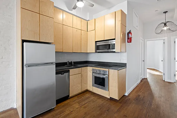 Rented by HomeDax Real Estate | media 5