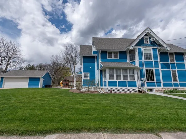 W282N7083 Main STREET, Merton, WI 53056