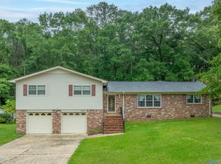 3071 Hawthorne Cir, Southside, AL 35907