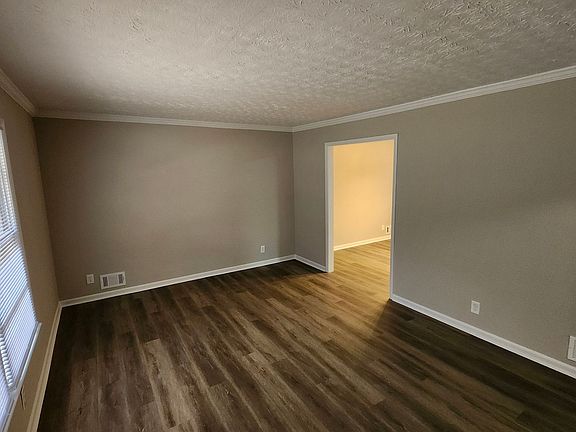 5th image of 2109 Newgate Dr