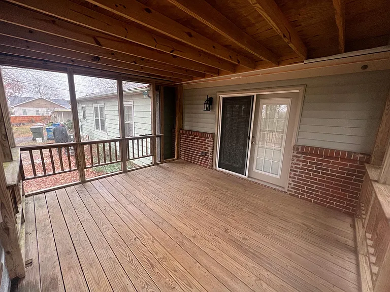 80 18th Ave NW #80 — Photo 9