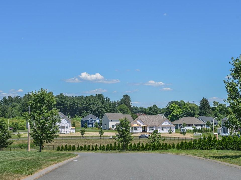 2nd image of 70 Flynn Meadow Rd