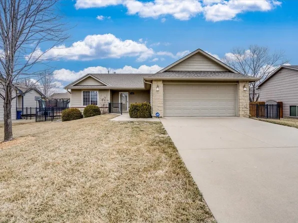 2012 E Quail Hollow St, Derby, KS 67037
