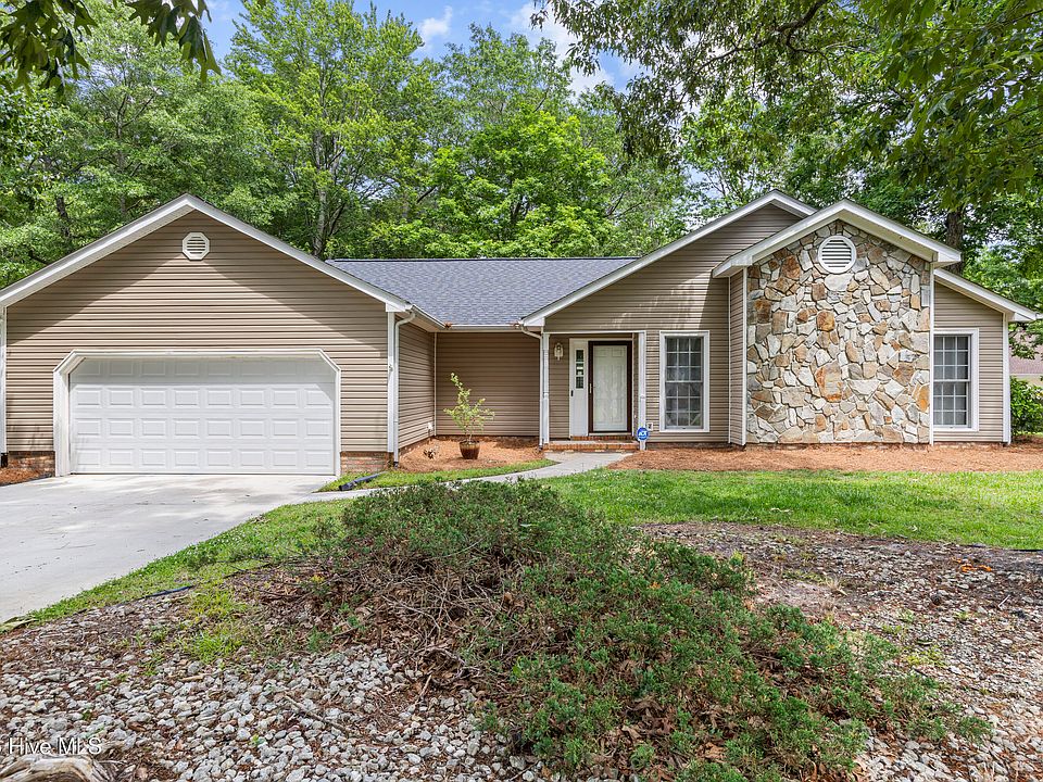 1st image of 439 Candlewood Dr