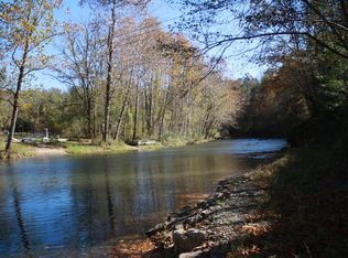 6918 Jackson River Rd, Hot Springs, VA 24445