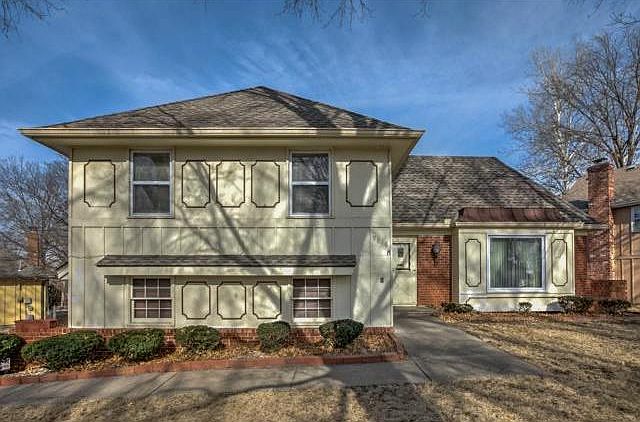 1st image of 9816 Winslow Pl